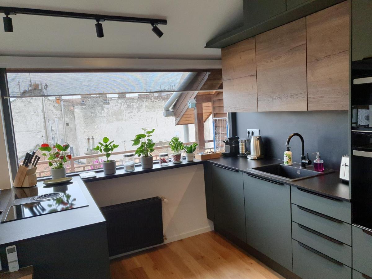 Modern Top Floor Loft With Balcony Budapest Ngoại thất bức ảnh