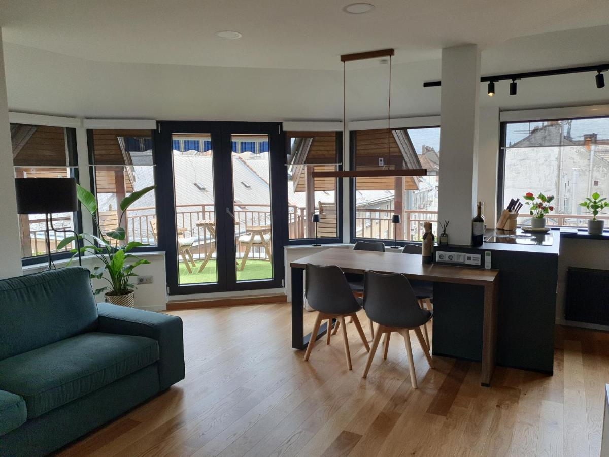 Modern Top Floor Loft With Balcony Budapest Ngoại thất bức ảnh