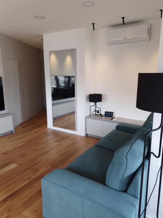 Modern Top Floor Loft With Balcony Budapest Ngoại thất bức ảnh