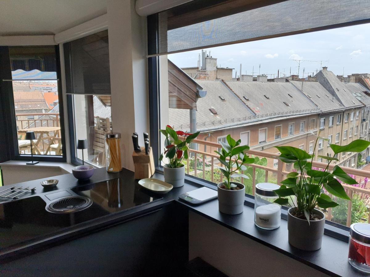 Modern Top Floor Loft With Balcony Budapest Ngoại thất bức ảnh